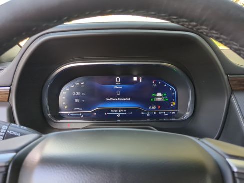 Used 2022 Chevrolet Tahoe Premier image 31