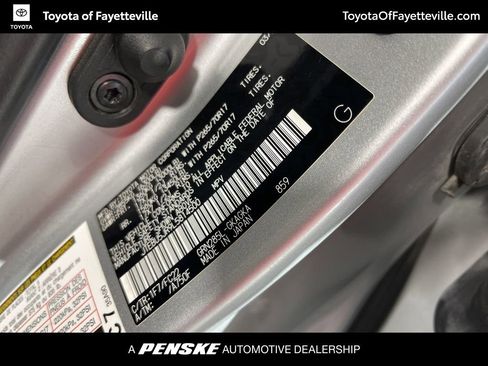 Used 2020 Toyota 4Runner TRD Off-Road image 32