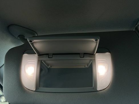 Used 2024 Subaru Outback AWD/4WD image 26