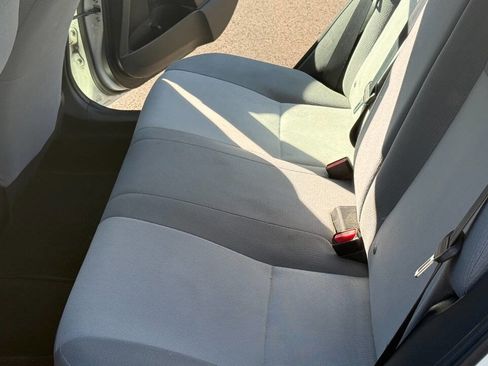 Used 2014 Toyota Corolla L image 18