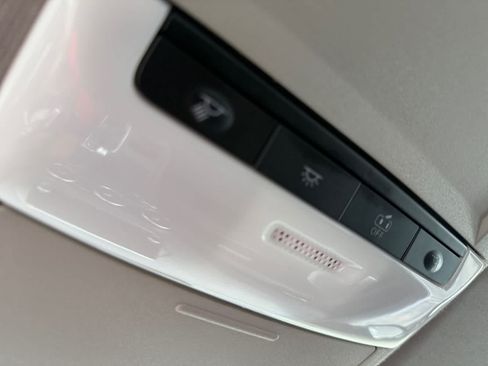 Used 2025 Nissan Sentra SR FWD image 24