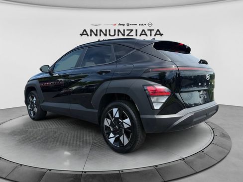 Used 2024 Hyundai Kona SEL AWD/4WD image 3