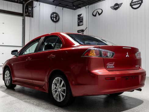Used 2016 Mitsubishi Lancer ES image 4