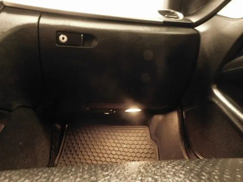 Used 2014 Mercedes-Benz C 250 Coupe image 32