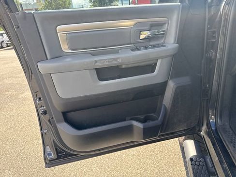 Used 2016 RAM 2500 Big Horn w/ Black Appearance Group AWD/4WD image 15