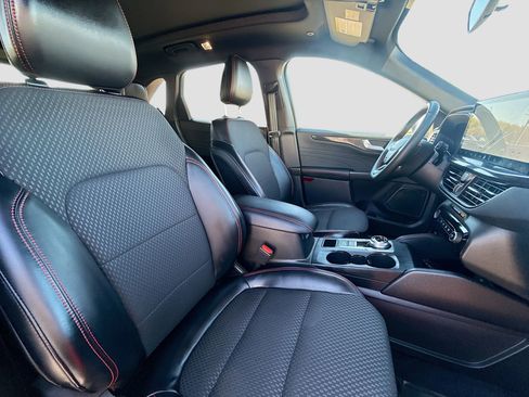 Used 2023 Ford Escape ST-Line w/ Tech Pack #1 image 33