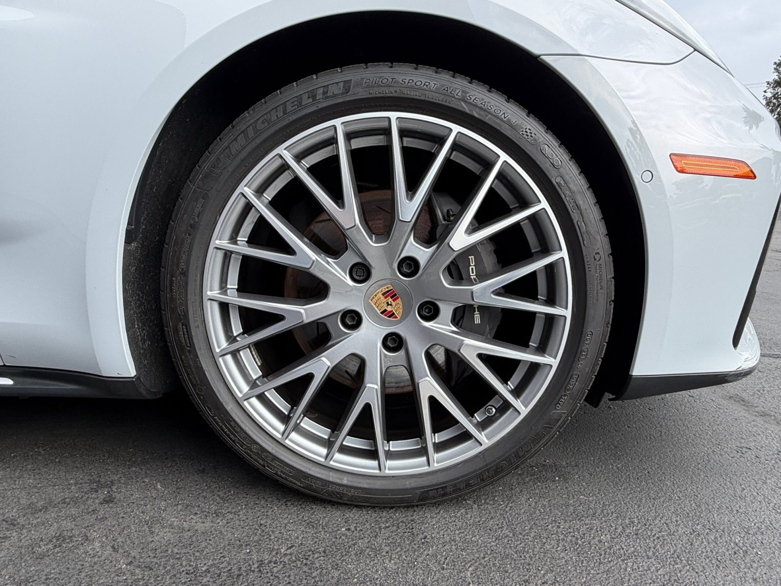 Certified 2025 Porsche Panamera 4 AWD/4WD image 8