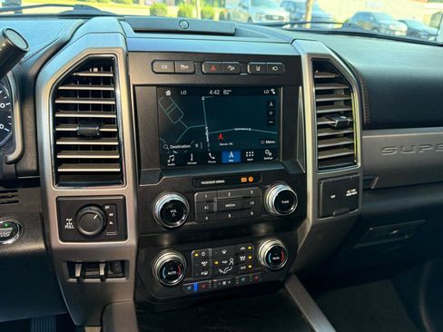 Used 2019 Ford F350 Platinum w/ Platinum Ultimate Package AWD/4WD image 18