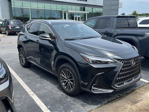Used 2024 Lexus NX 250 FWD w/ Towing Package (2000 Lbs) image 2