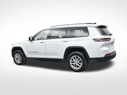 Used 2023 Jeep Grand Cherokee L Laredo w/ Luxury Tech Group I image 7