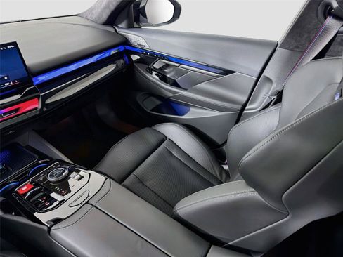 New 2027 BMW M5 Touring AWD/4WD image 25
