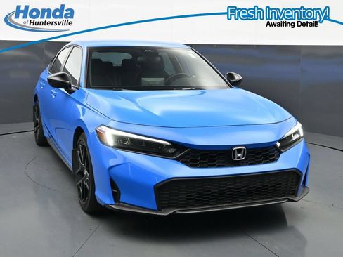 Used 2025 Honda Civic Sport image 1