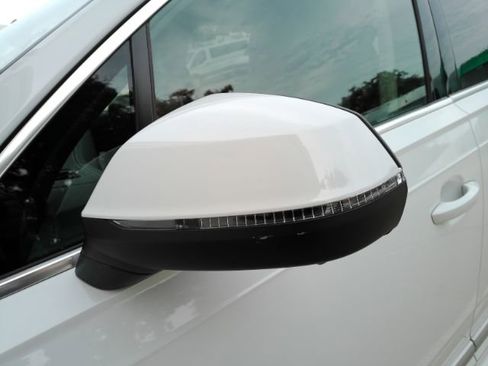 Used 2023 Audi Q7 2.0T Premium Plus w/ Premium Plus Package image 18