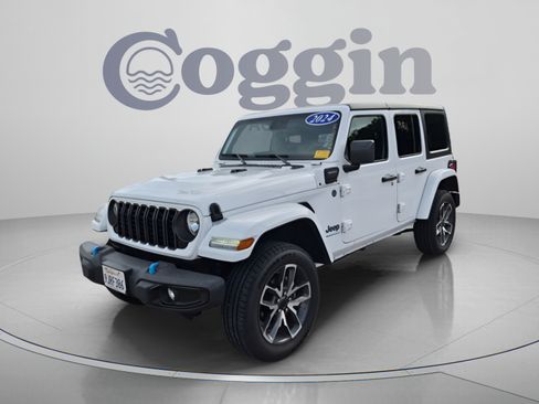 Used 2024 Jeep Wrangler Unlimited AWD/4WD image 8