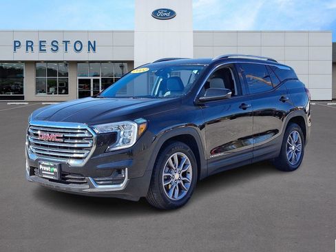 Used 2022 GMC Terrain SLT image 1