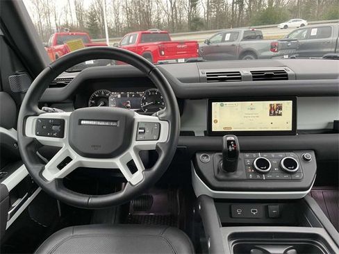 Used 2023 Land Rover Defender 110 S image 16