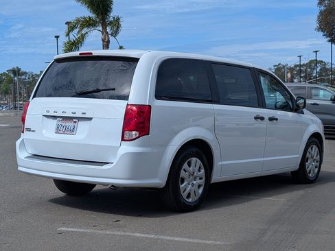 Used 2019 Dodge Grand Caravan SE FWD image 13