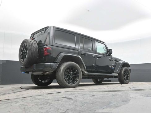 Used 2023 Jeep Wrangler Sahara w/ Cold Weather Group image 34