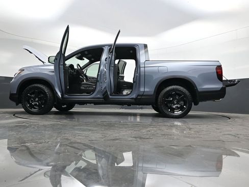 New 2026 Honda Ridgeline Black Edition image 49