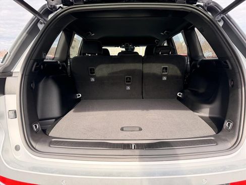 New 2025 Jeep Grand Cherokee Laredo image 17