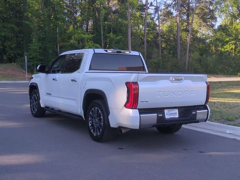 Used 2023 Toyota Tundra Limited AWD/4WD image 11