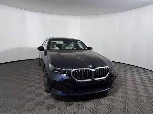 New 2026 BMW 530i xDrive w/ M Sport Package AWD/4WD image 6