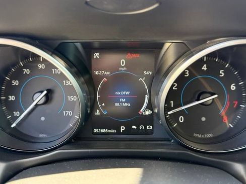 Used 2018 Jaguar XF RWD image 14
