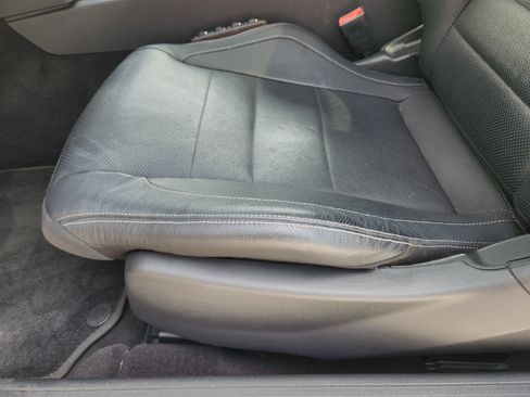 Used 2014 Mercedes-Benz E 550 Coupe image 23