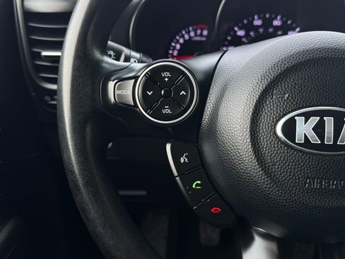 Used 2019 Kia Soul image 25