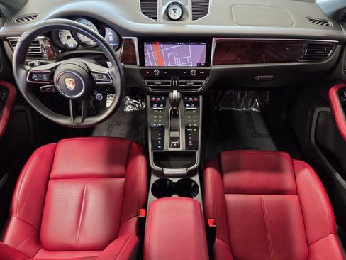 Certified 2022 Porsche Macan GTS AWD/4WD image 13