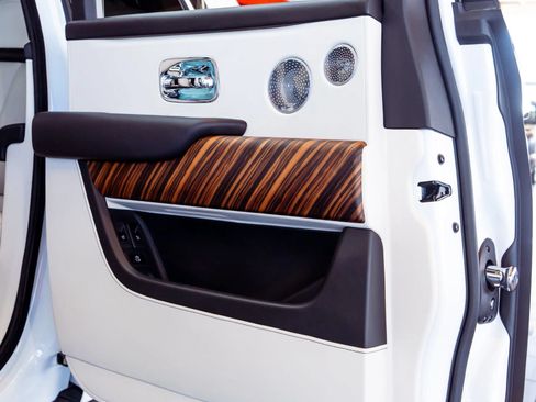 Used 2019 Rolls-Royce Cullinan AWD/4WD image 33