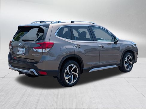 Used 2024 Subaru Forester Touring w/ POP Package 3 AWD/4WD image 7