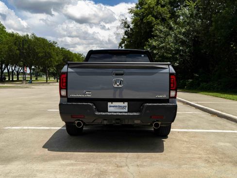 Used 2023 Honda Ridgeline Black Edition image 8