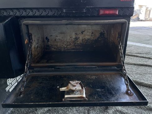 Used 2015 Ford F550 XL w/ Power Equipment Group image 14