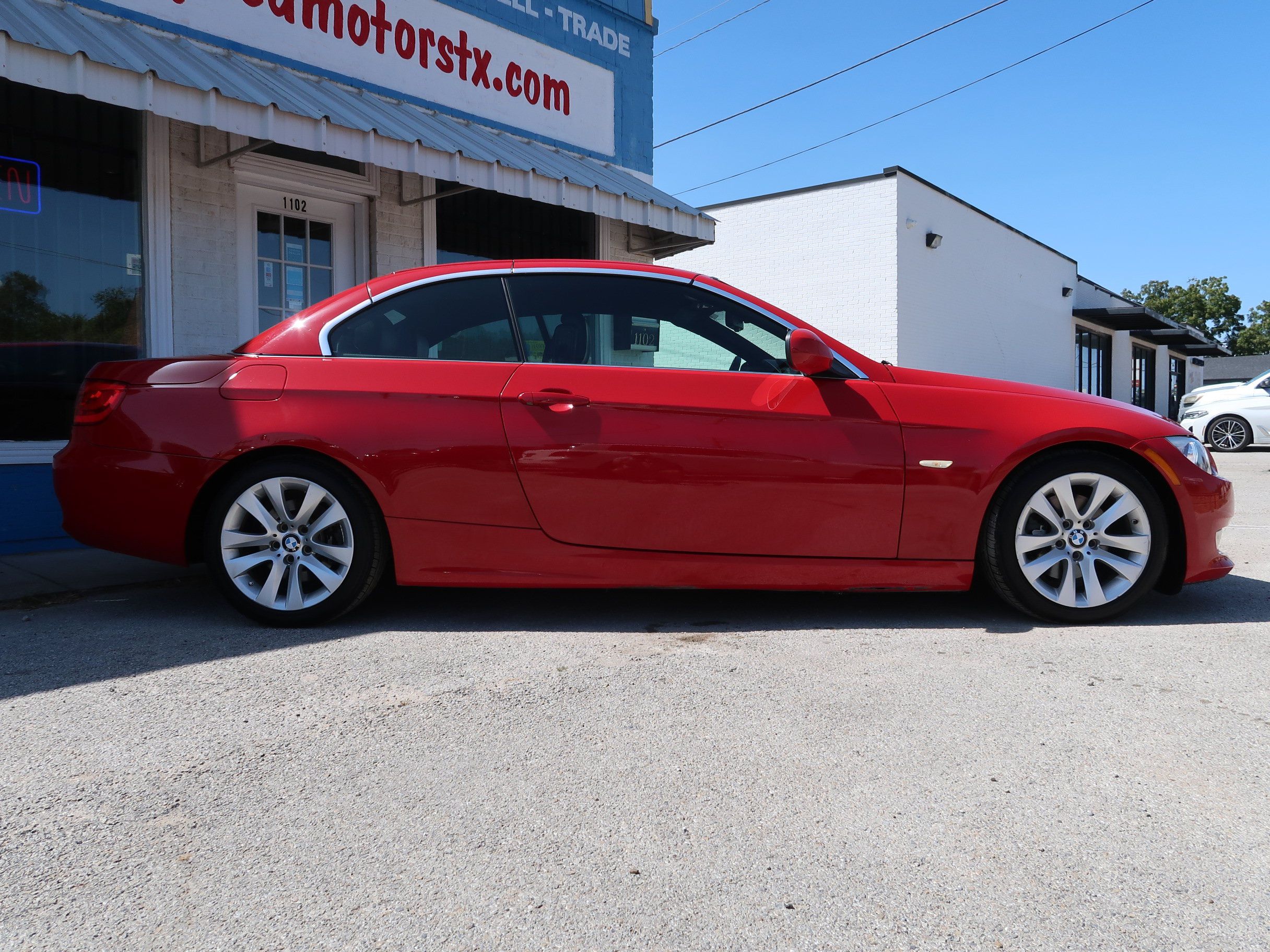 Used 2012 BMW 328i Convertible RWD image 4