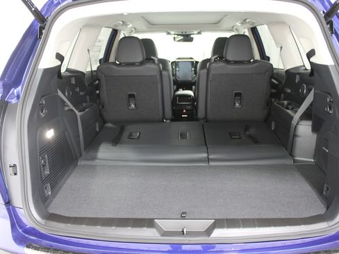 New 2026 Subaru Ascent Limited Bronze image 23