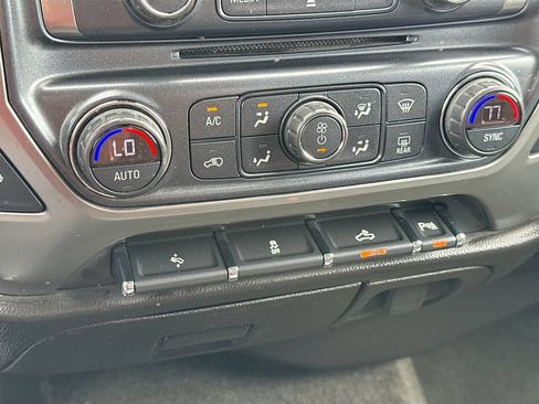 Used 2018 Chevrolet Silverado 1500 LT w/ All Star Edition AWD/4WD image 17