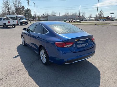 Used 2016 Chrysler 200 Limited FWD image 4