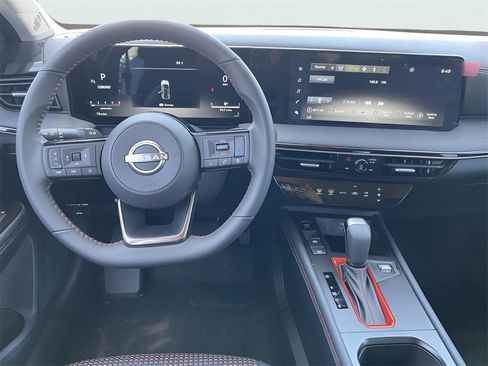 New 2025 Nissan Kicks SR image 37