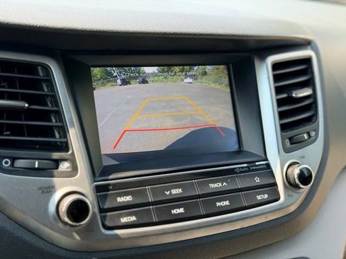 Used 2018 Hyundai Tucson SEL FWD image 12