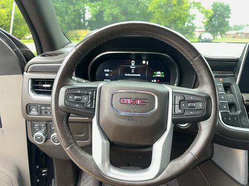 Used 2022 GMC Yukon SLT w/ SLT Luxury Package AWD/4WD image 19