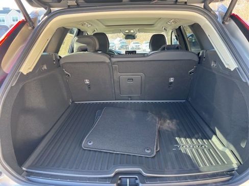 New 2026 Volvo XC60 B5 Core w/ Climate Package image 17