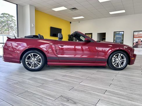 Used 2014 Ford Mustang Premium image 5