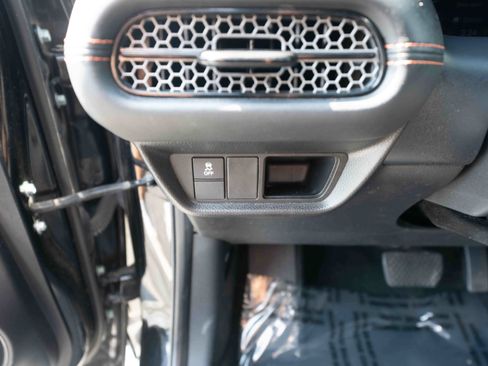 Used 2024 Honda HR-V Sport image 11