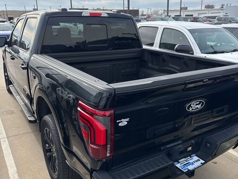 Used 2025 Ford F150 Lariat w/ Equipment Group 501A Mid image 4