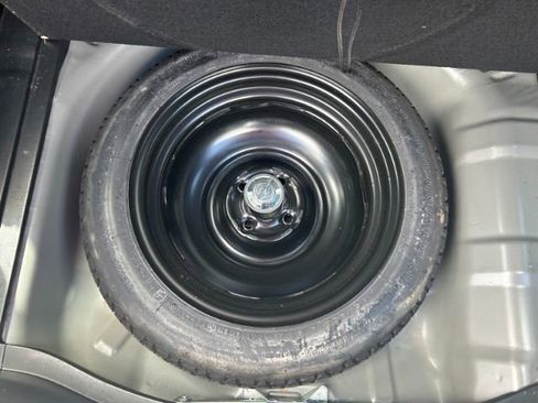 Used 2011 Honda Fit Sport image 31