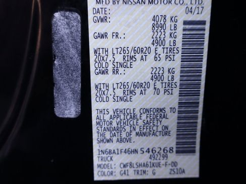 Used 2017 Nissan Titan SV image 46