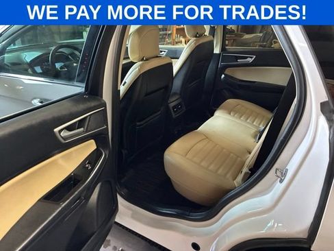 Used 2019 Ford Edge SEL w/ Equipment Group 201A AWD/4WD image 4