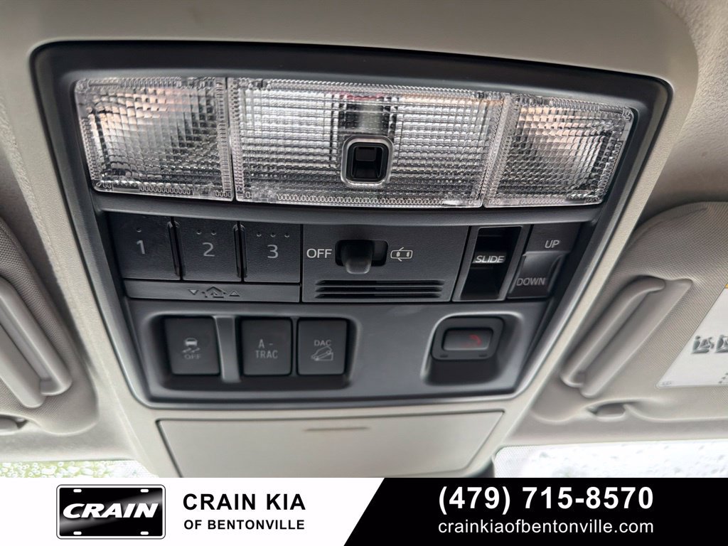 Used 2021 Toyota 4Runner Limited AWD/4WD image 19