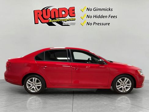 Used 2015 Volkswagen Jetta S image 6